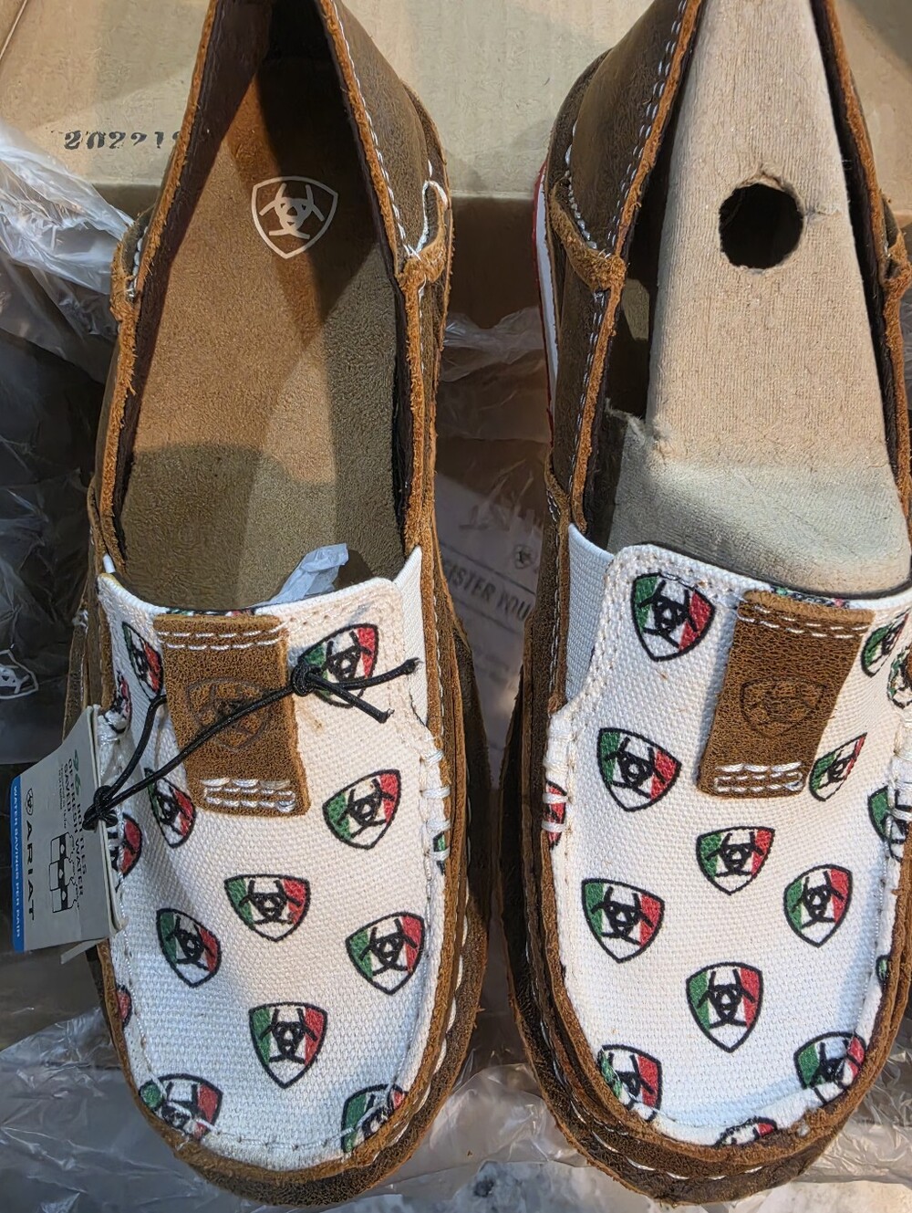 Ariat Cruisers